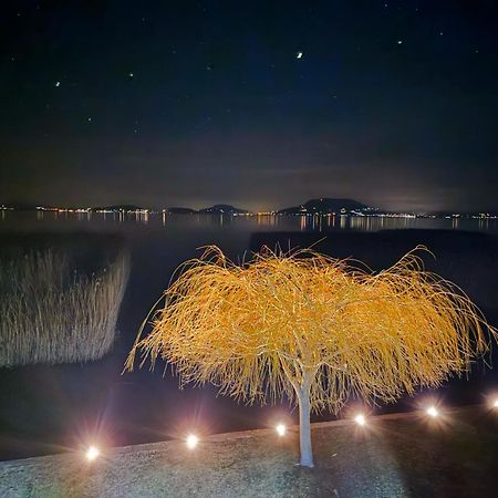 Balaton A Kertben - Balaton In The Garden - Beachfront Houses With Beautiful View, Private Beach Balatonfenyves Eksteriør billede